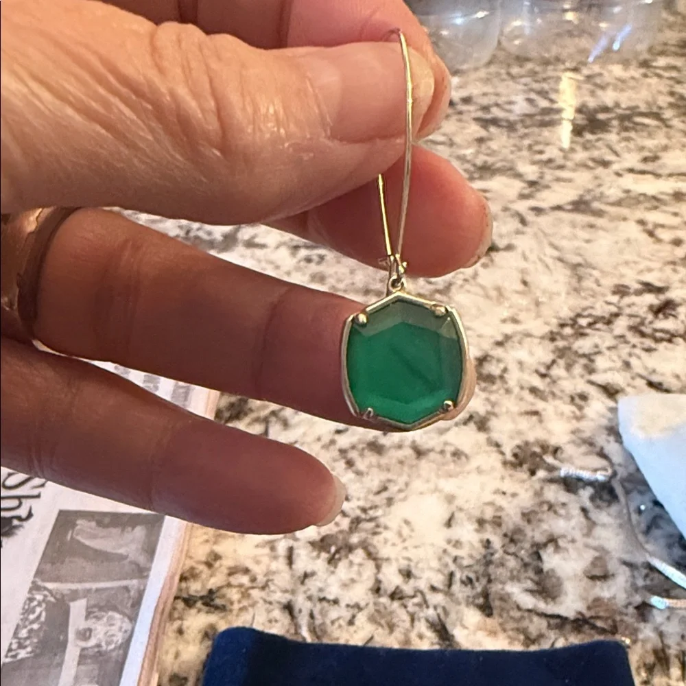 Kendra Scott Davis Drop Earrings. Set in 14K Gold over Brass. - Picture 2 of 4